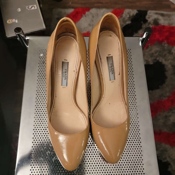 PRADA Beige Patent Leather Platform Pointed-Toe Pumps - Picture 11 of 15